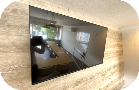 壁設置ディスプレイ